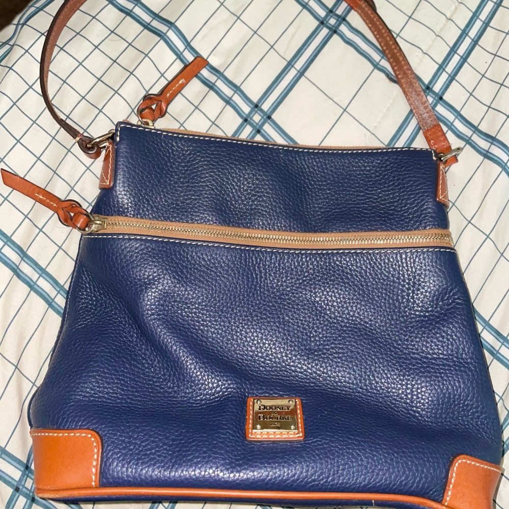 Dooney and Dourkey hang bag